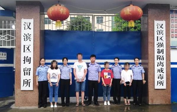 網吧違規經營者7人被依法拘留