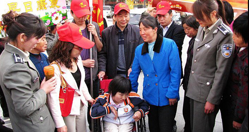 洛南女孩患重病 熱心網友18小時捐款3045元