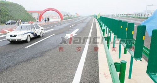 西商高速昨通車 西安到商洛75分鐘小車收費60元