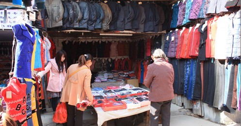 商洛：今年春節服裝農村人也愛趕時髦