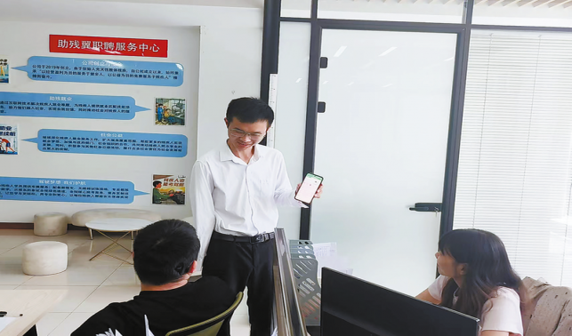 獨臂青年徐有癢的逆襲人生